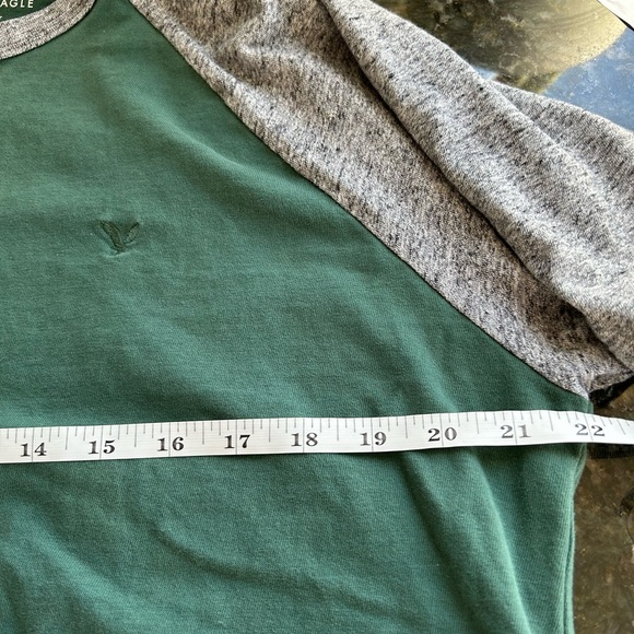 American Eagle green and grey Super Soft Standard Fit raglan short sleeve. Large - Picture 9 of 10